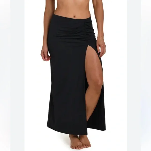 Edikted Black Skirt with Slit - Picture 1 of 6